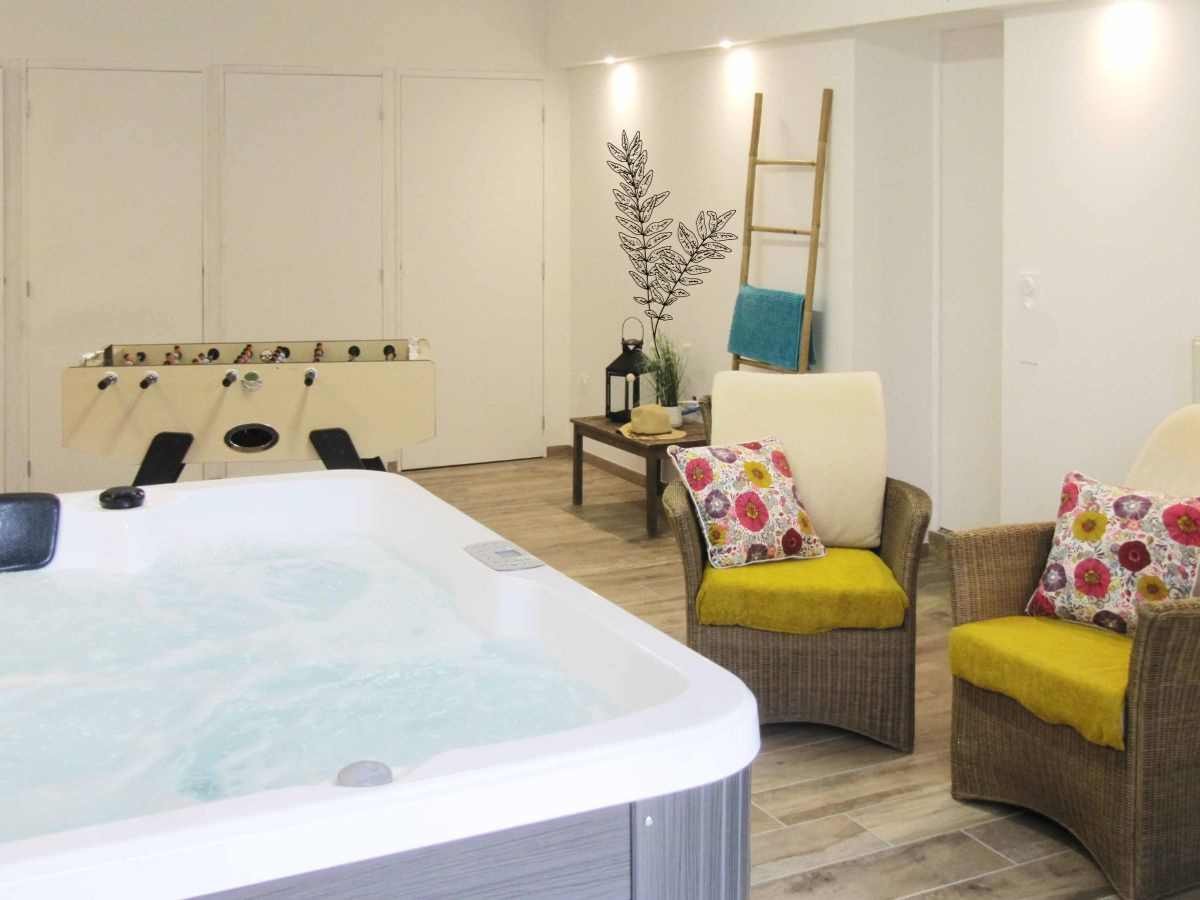 Grand gite avec spa pour séjour adapté pour 15 personnes